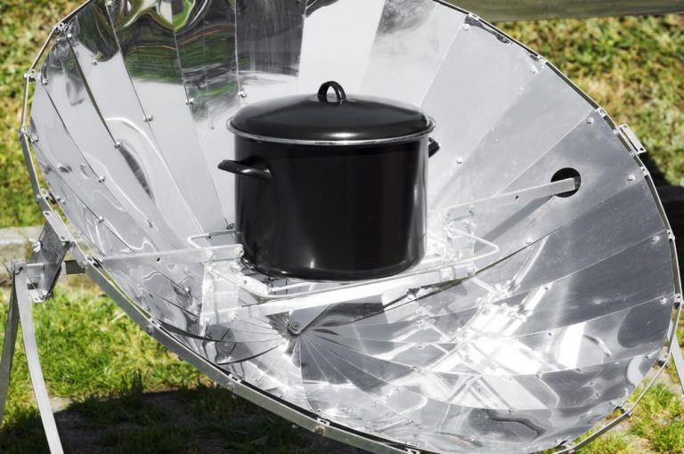 cocina-solar-preparando-comida-con-el-sol-delicias-blog